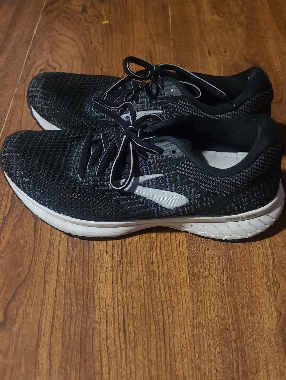 Brooks Revel 3 Black Athletic Womens Shoes Size 8
